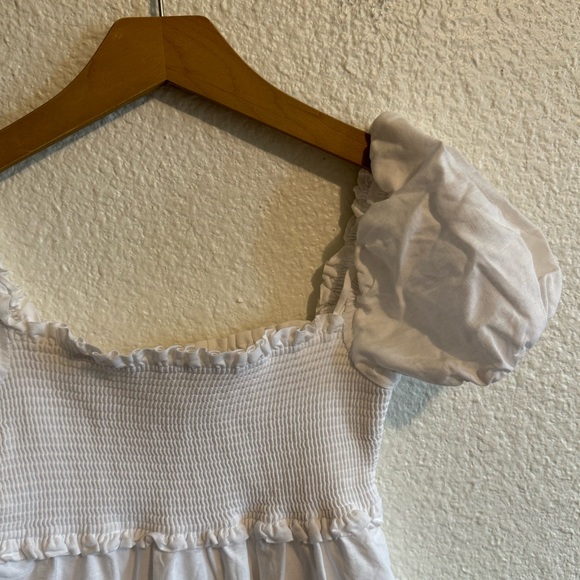 Aritzia Sunday Best
Hadley Poplin Dress Linen Puff Sleeve White Women’s XS - Picture 5 of 9